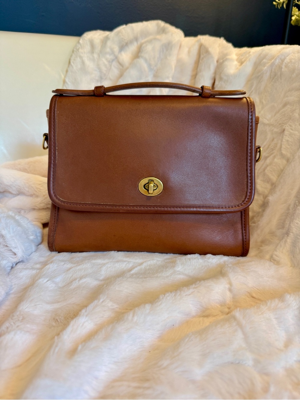 Vintage Coach Court bag in British Tan 9870